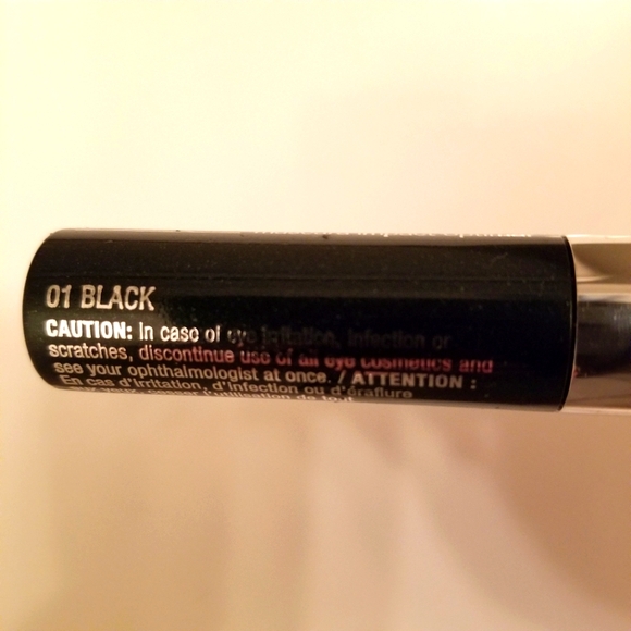 ✅New Clinique 2-in-1 04 Different Grape Different Lipstick & High Impact Mascara - Picture 5 of 9